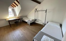 Design Apartment In The Heart Of Bolzano